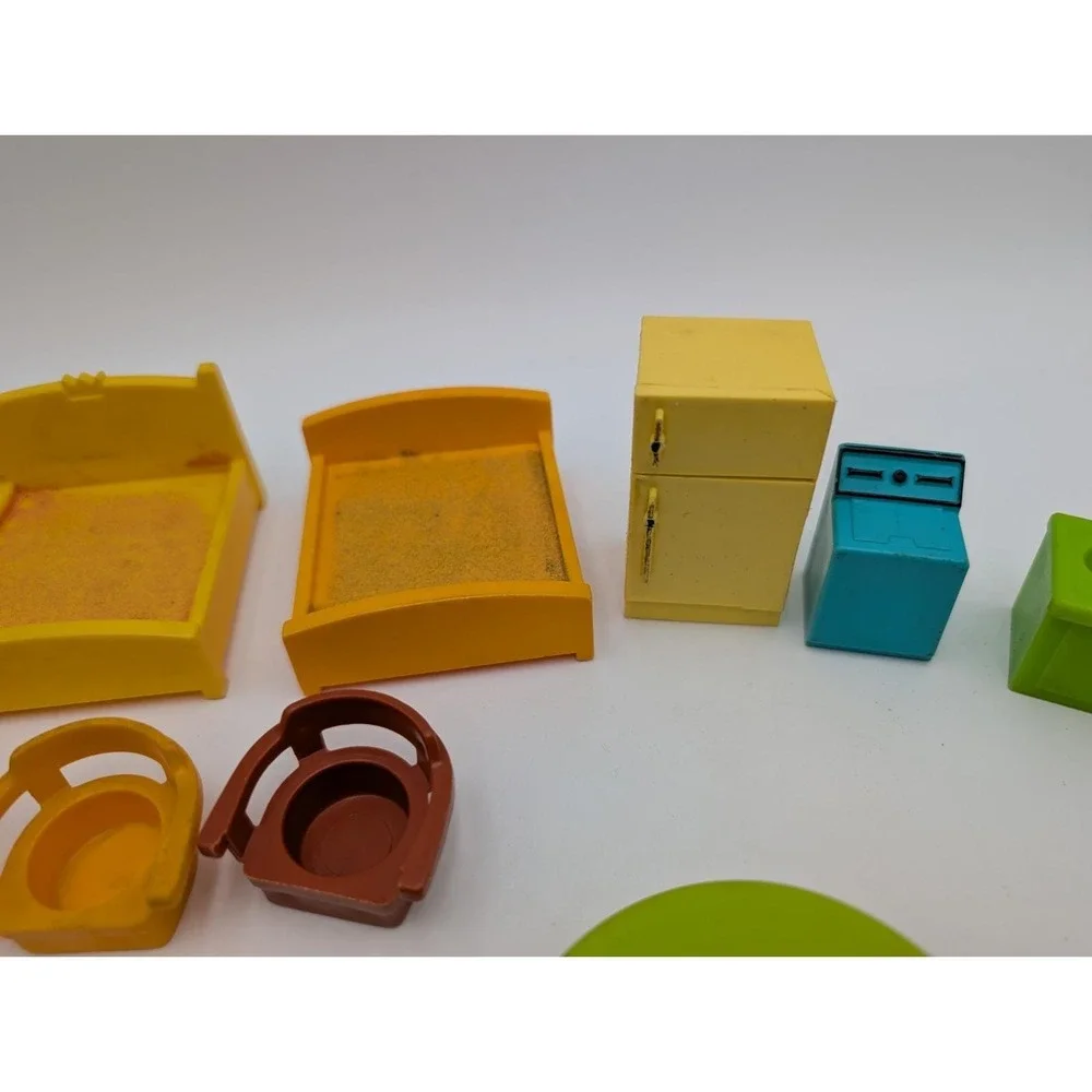 Fisher Price Little People Furniture Bed Picnic Table Bench Kitchen Vintage Lot